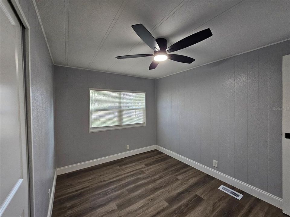 For Sale: $279,000 (3 beds, 2 baths, 1800 Square Feet)