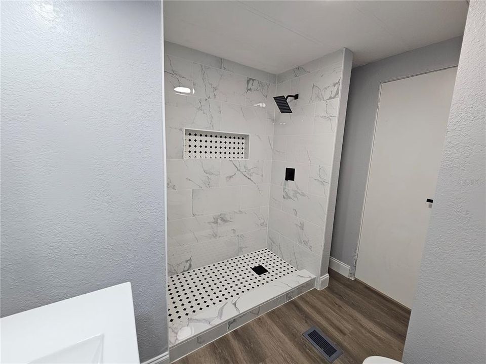 For Sale: $279,000 (3 beds, 2 baths, 1800 Square Feet)