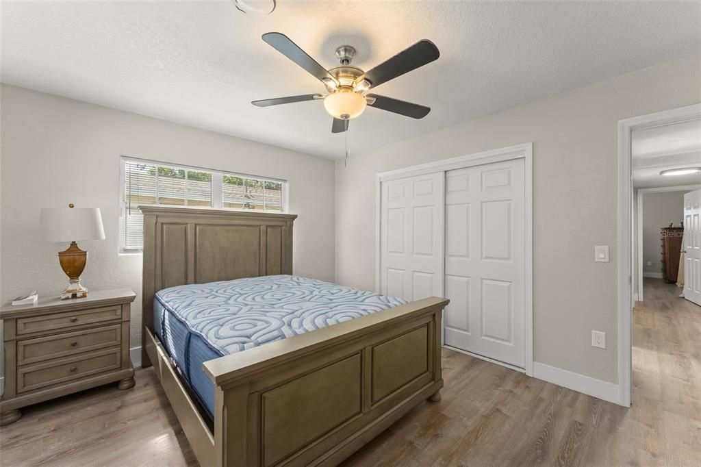 For Sale: $350,000 (2 beds, 2 baths, 1424 Square Feet)