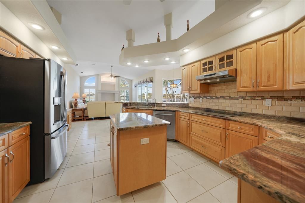 待售: $615,000 (3 贝兹, 2 浴室, 2927 平方英尺)