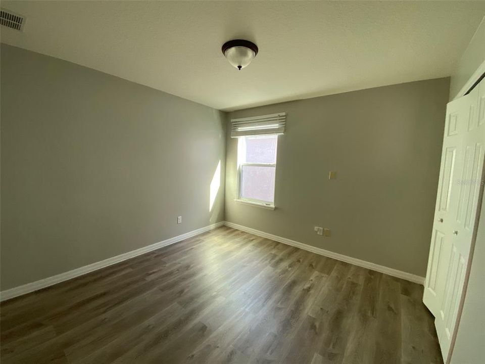 For Sale: $525,000 (3 beds, 2 baths, 1977 Square Feet)