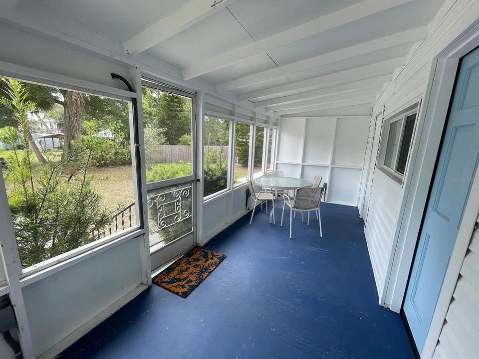 For Sale: $614,900 (2 beds, 1 baths, 748 Square Feet)