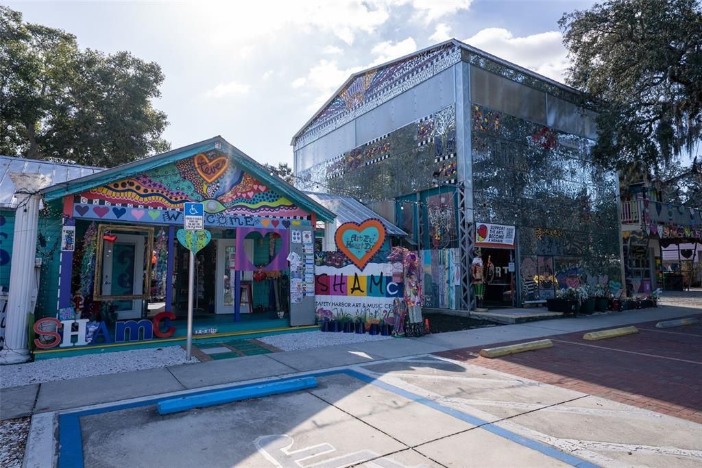 For Sale: $614,900 (2 beds, 1 baths, 748 Square Feet)