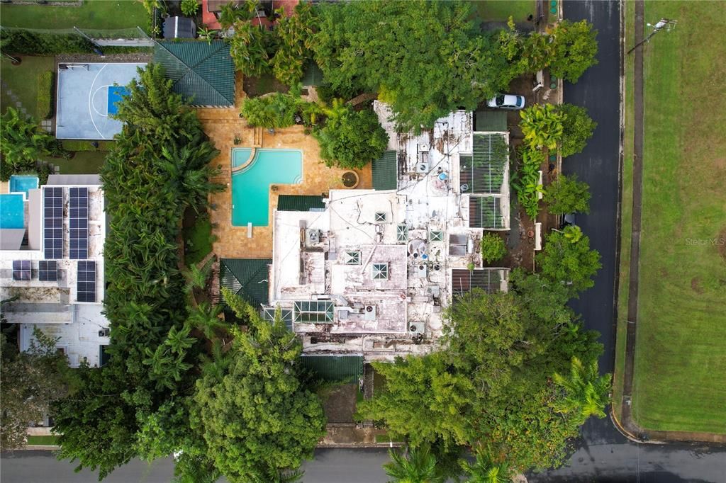 На продажу: $2,200,000 (5 спален, 4 ванн, 5599 Квадратных фут)