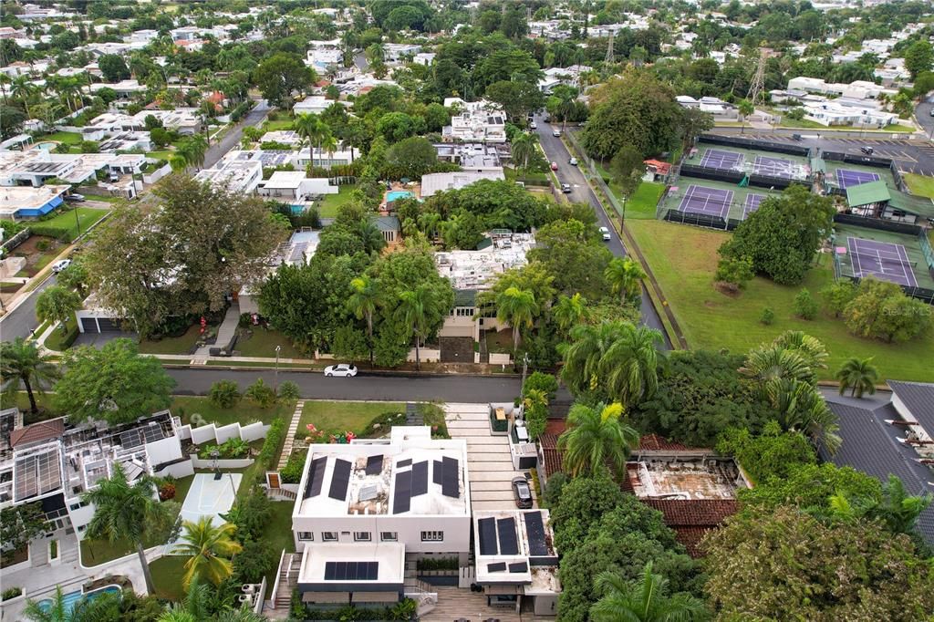 На продажу: $2,200,000 (5 спален, 4 ванн, 5599 Квадратных фут)