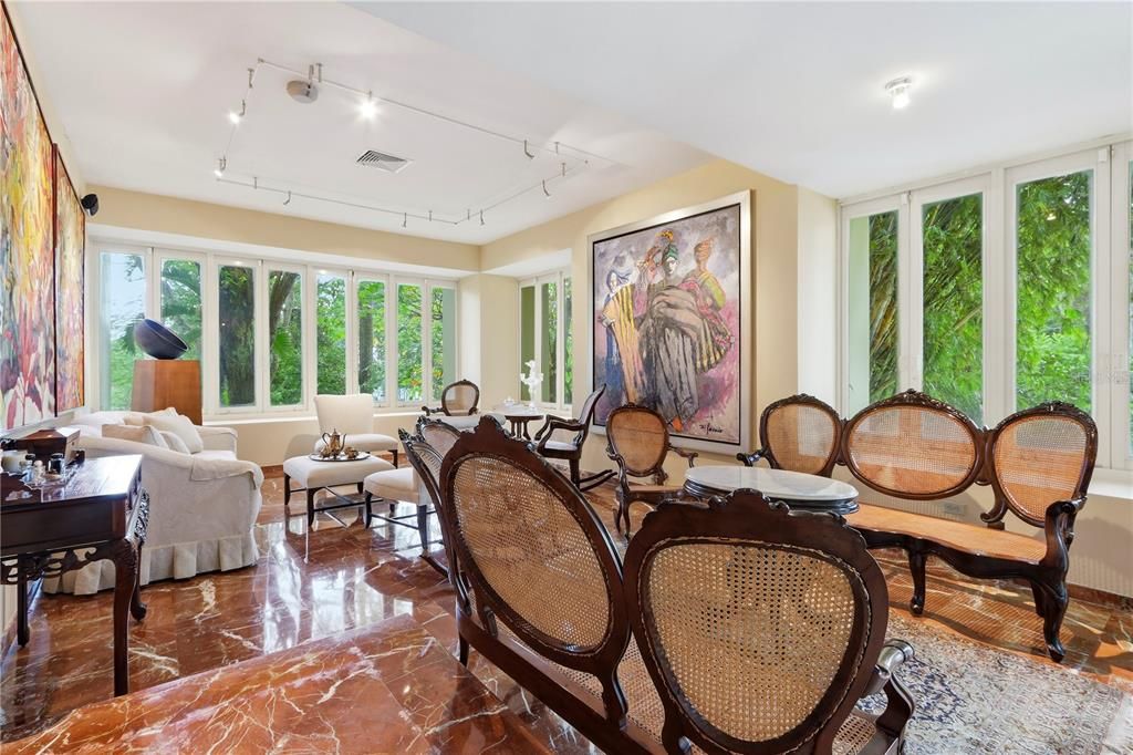 На продажу: $2,200,000 (5 спален, 4 ванн, 5599 Квадратных фут)