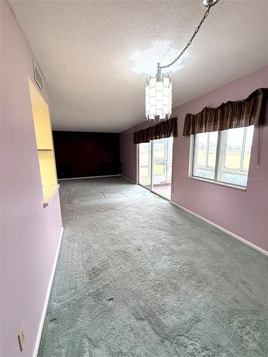 For Sale: $85,000 (2 beds, 2 baths, 1256 Square Feet)