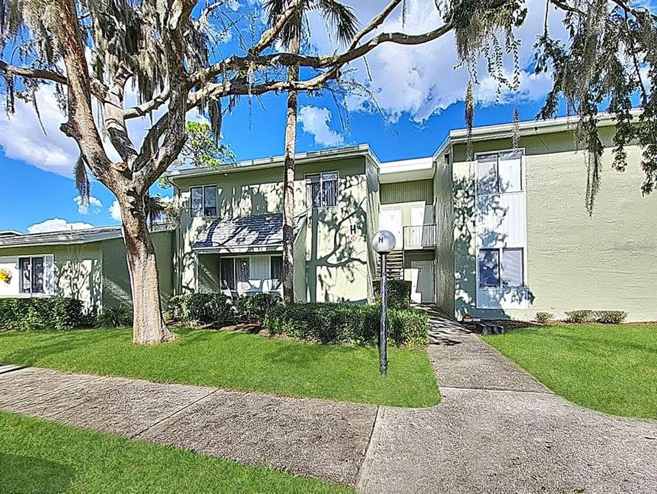 For Sale: $85,000 (2 beds, 2 baths, 1256 Square Feet)