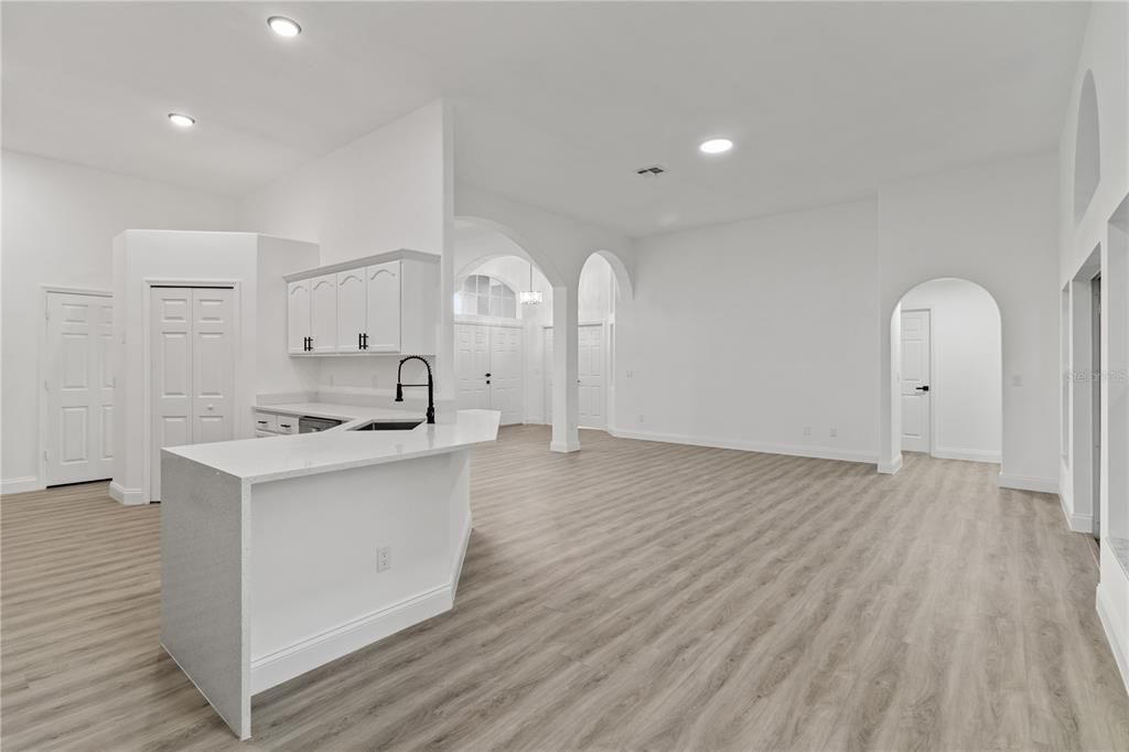 待售: $489,990 (4 贝兹, 2 浴室, 2276 平方英尺)