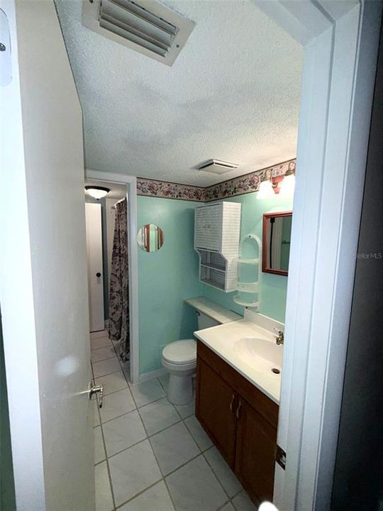 For Sale: $80,000 (2 beds, 1 baths, 1058 Square Feet)