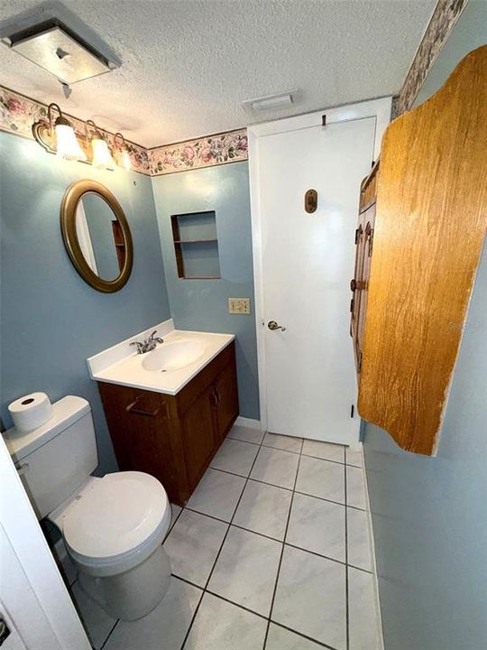 For Sale: $80,000 (2 beds, 1 baths, 1058 Square Feet)