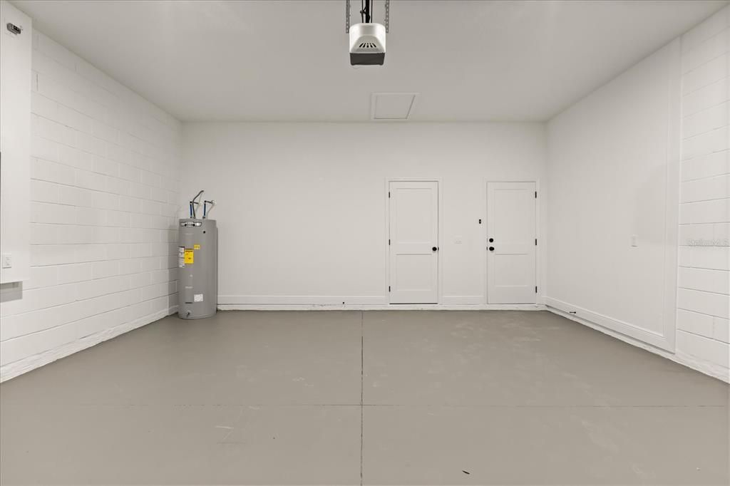 For Sale: $309,000 (4 beds, 3 baths, 1896 Square Feet)