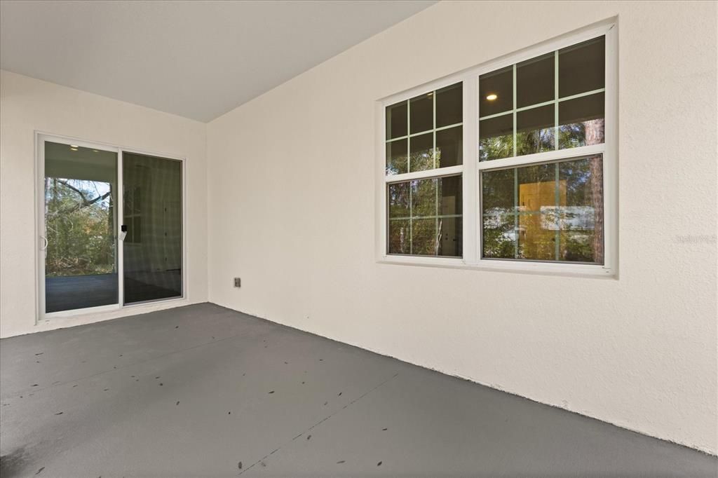 For Sale: $309,000 (4 beds, 3 baths, 1896 Square Feet)