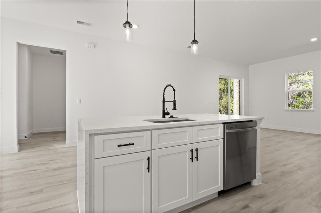 For Sale: $309,000 (4 beds, 3 baths, 1896 Square Feet)