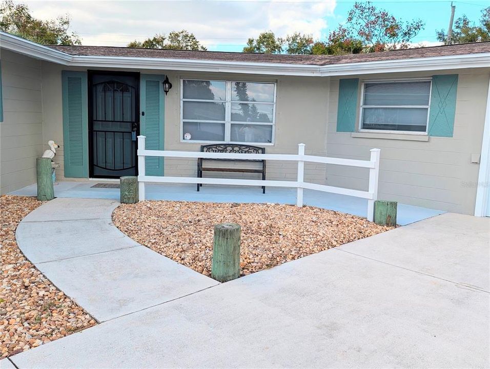 На продажу: $279,000 (2 спален, 2 ванн, 1325 Квадратных фут)