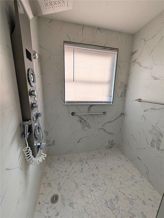 На продажу: $279,000 (2 спален, 2 ванн, 1325 Квадратных фут)