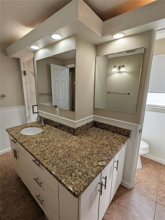 На продажу: $279,000 (2 спален, 2 ванн, 1325 Квадратных фут)