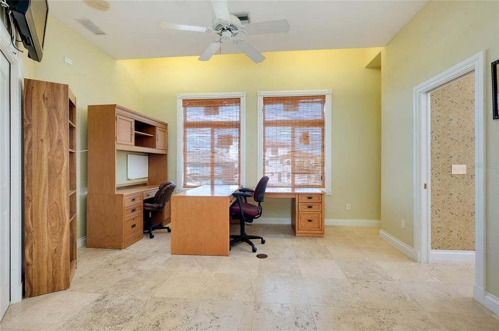 На продажу: $4,500,000 (5 спален, 4 ванн, 5043 Квадратных фут)