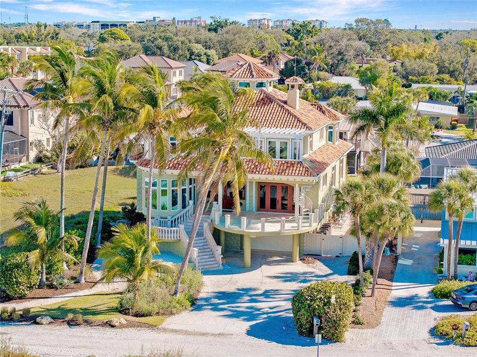 На продажу: $4,500,000 (5 спален, 4 ванн, 5043 Квадратных фут)