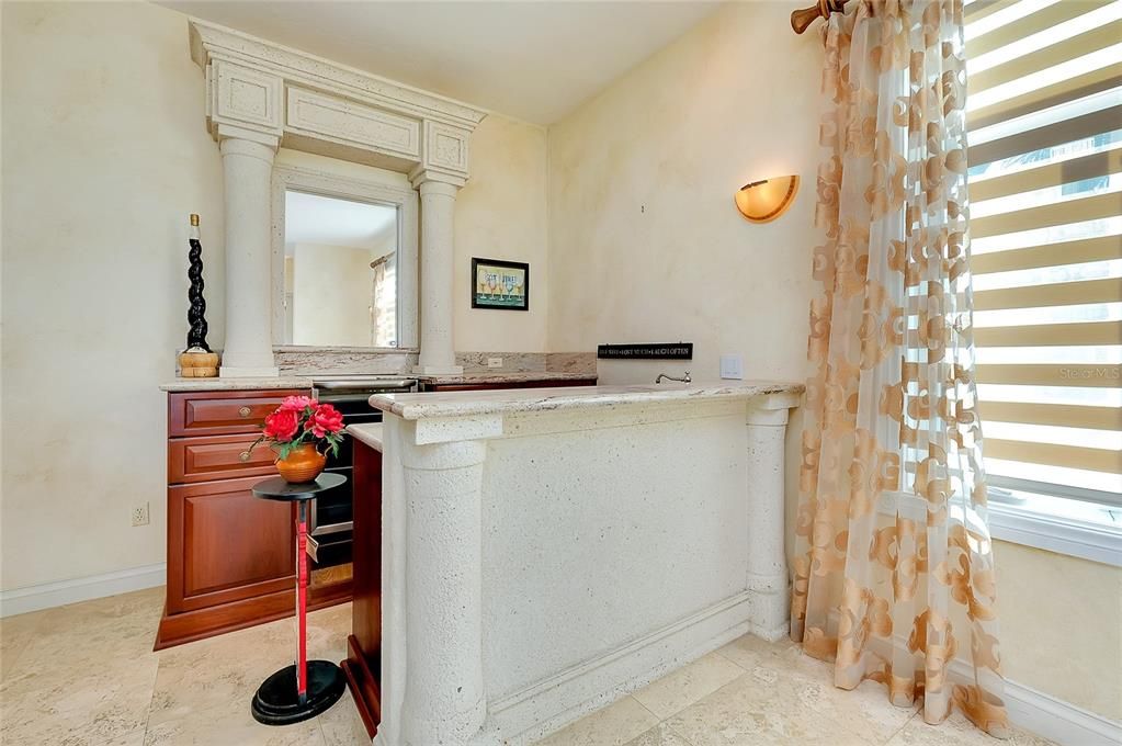 На продажу: $4,500,000 (5 спален, 4 ванн, 5043 Квадратных фут)