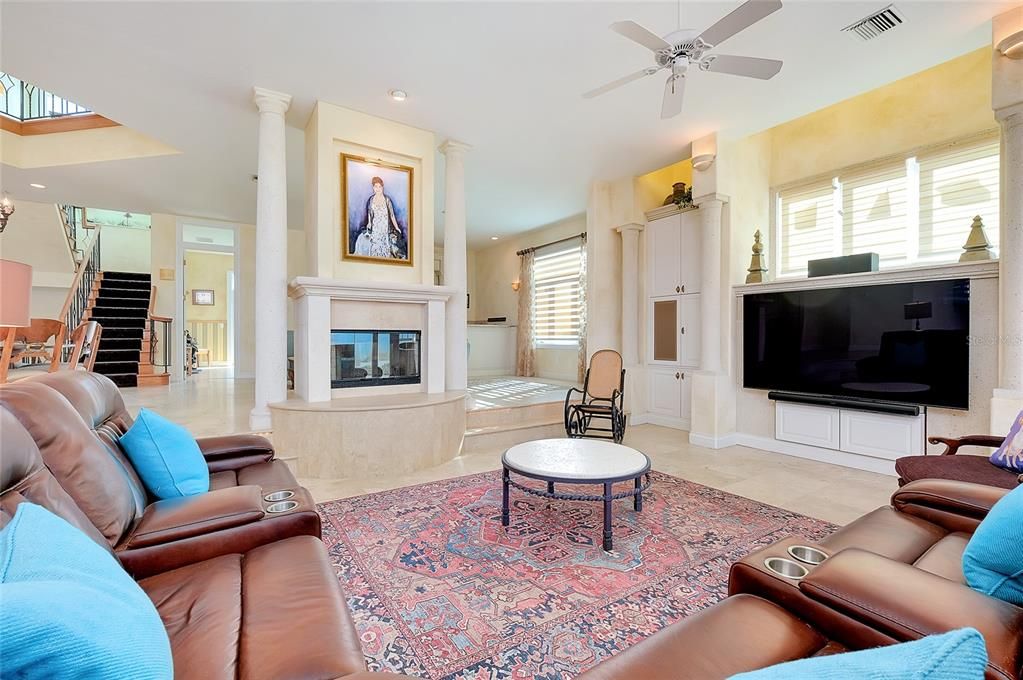 На продажу: $4,500,000 (5 спален, 4 ванн, 5043 Квадратных фут)