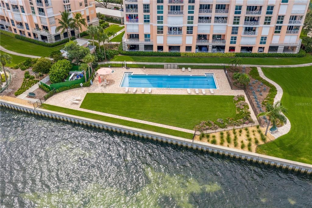 For Sale: $1,295,000 (2 beds, 2 baths, 1822 Square Feet)