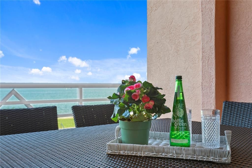 For Sale: $1,295,000 (2 beds, 2 baths, 1822 Square Feet)