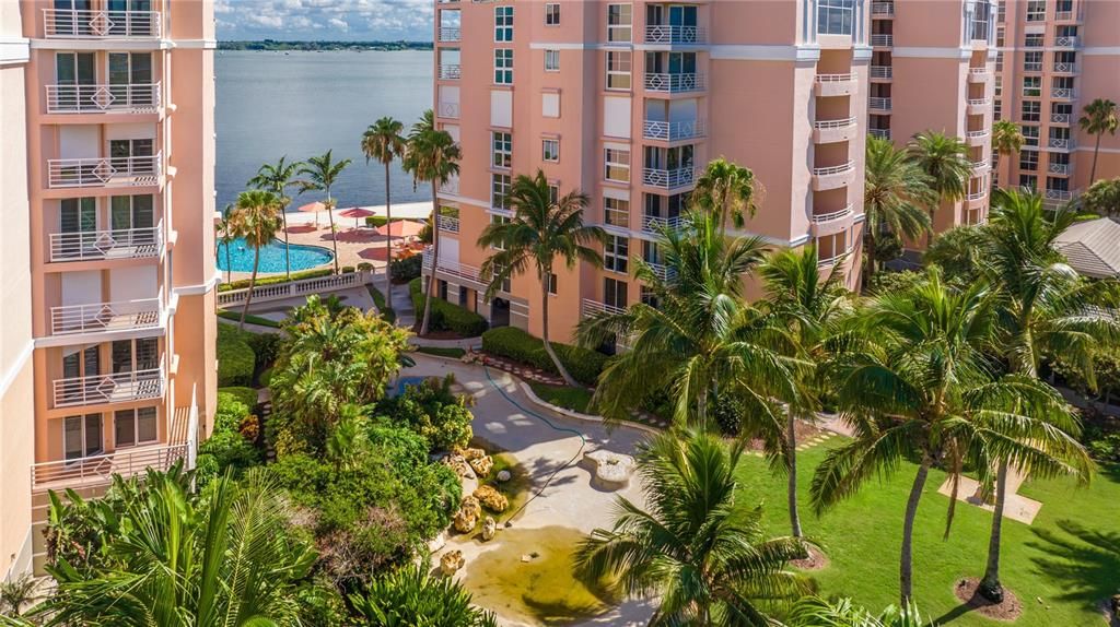 For Sale: $1,295,000 (2 beds, 2 baths, 1822 Square Feet)