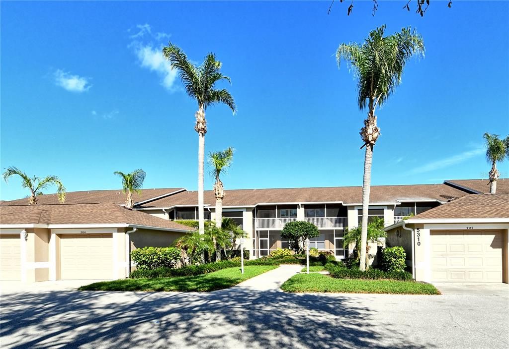 Recently Sold: $250,000 (2 beds, 2 baths, 1324 Square Feet)