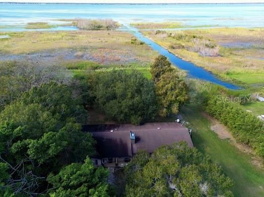 For Sale: $975,000 (3 beds, 2 baths, 1559 Square Feet)