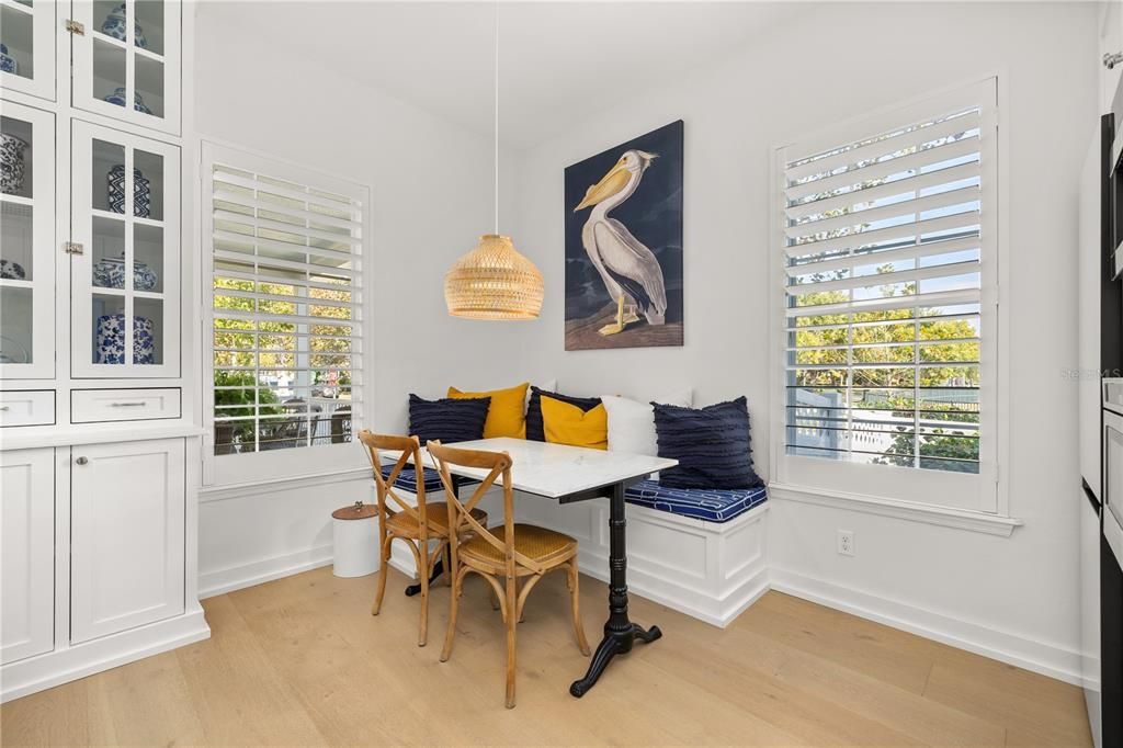 На продажу: $2,100,000 (5 спален, 5 ванн, 4347 Квадратных фут)