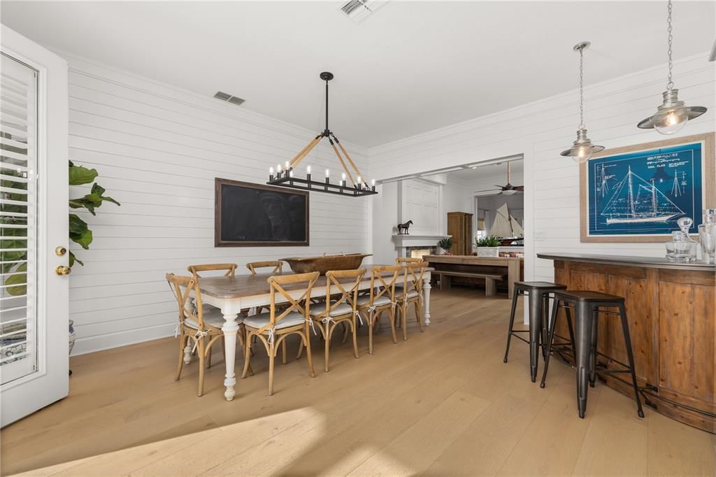 На продажу: $2,100,000 (5 спален, 5 ванн, 4347 Квадратных фут)