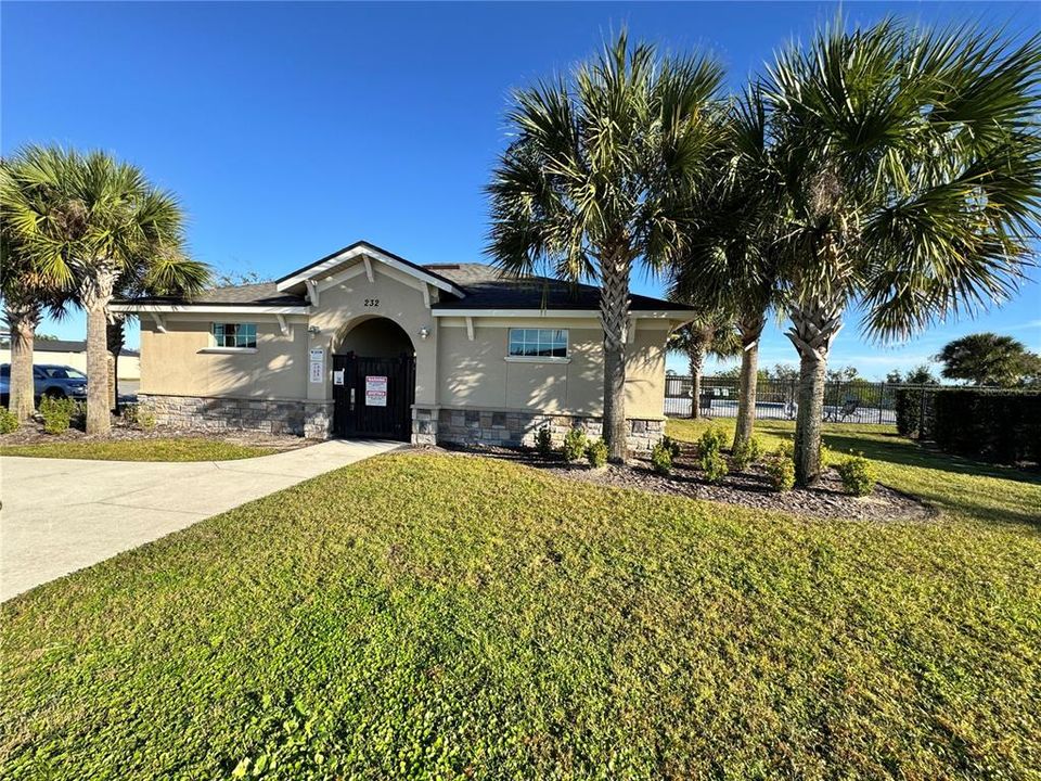 В аренду: $2,100 (3 спален, 2 ванн, 1950 Квадратных фут)