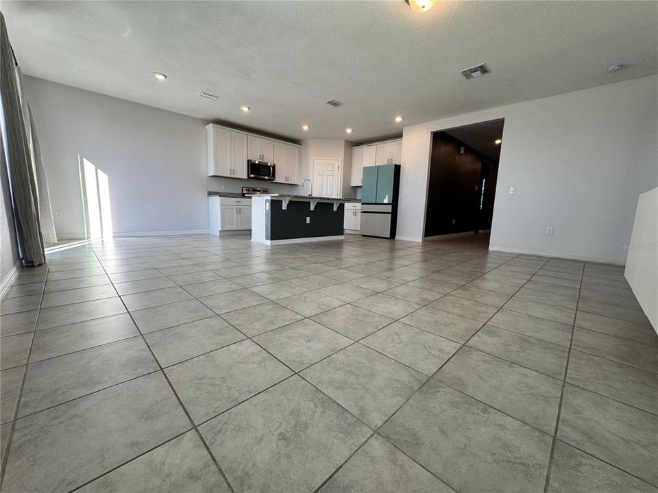 В аренду: $2,100 (3 спален, 2 ванн, 1950 Квадратных фут)