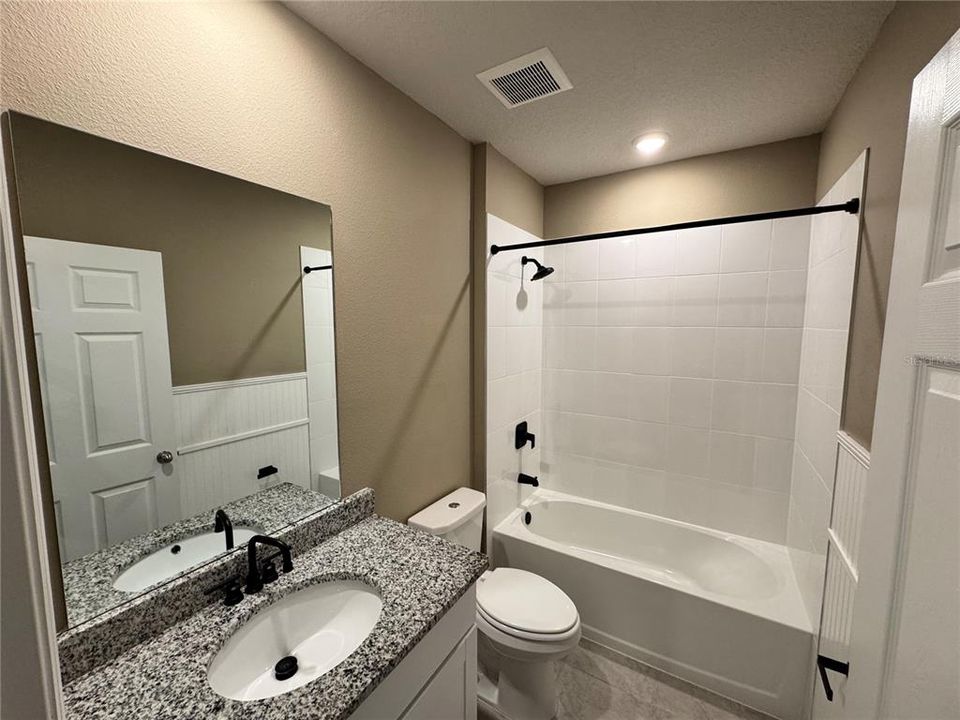 В аренду: $2,100 (3 спален, 2 ванн, 1950 Квадратных фут)