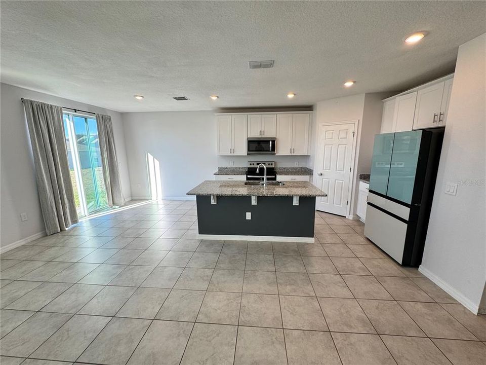 В аренду: $2,100 (3 спален, 2 ванн, 1950 Квадратных фут)