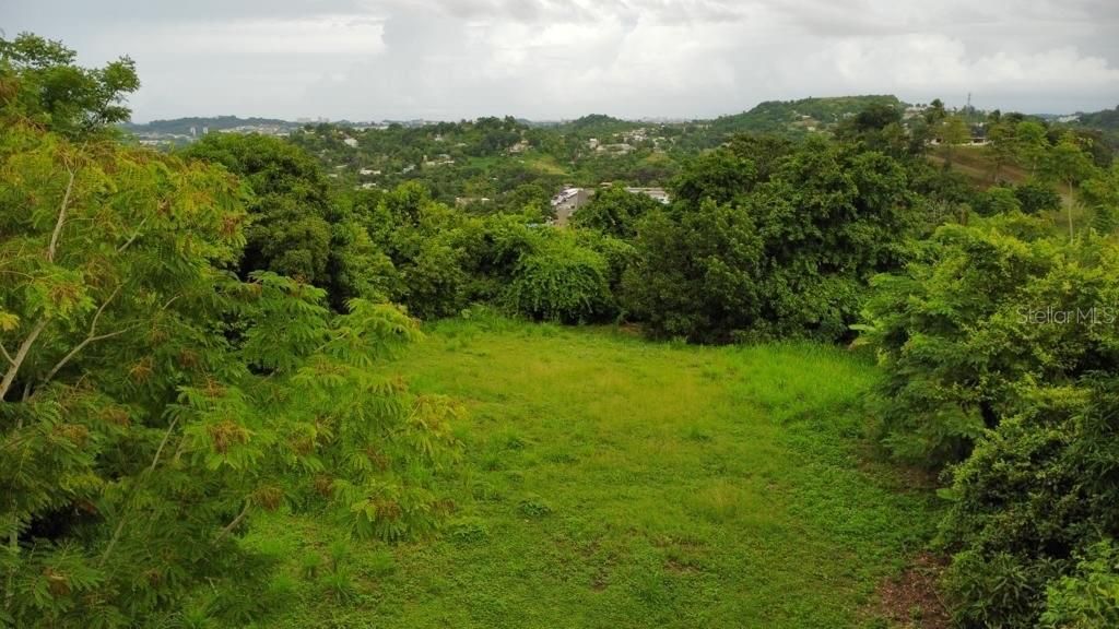 待售: $130,000 (0.71 acres)