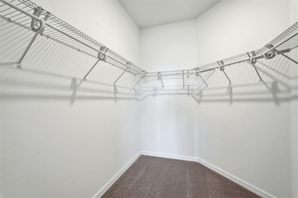 For Sale: $330,000 (2 beds, 2 baths, 1651 Square Feet)