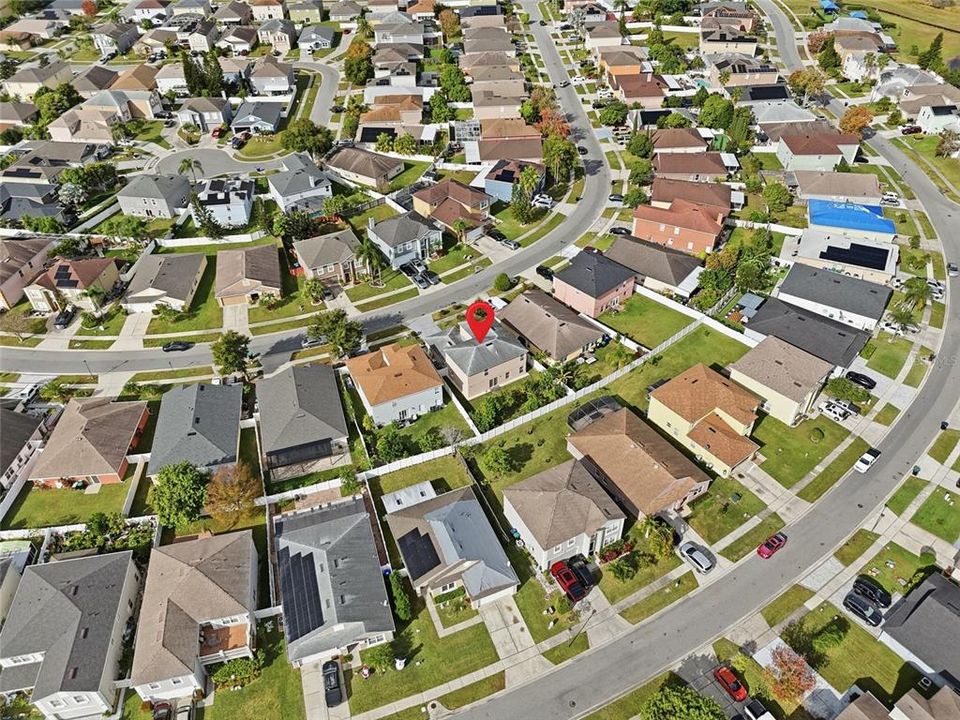 En Venta: $455,900 (5 camas, 2 baños, 2585 Pies cuadrados)