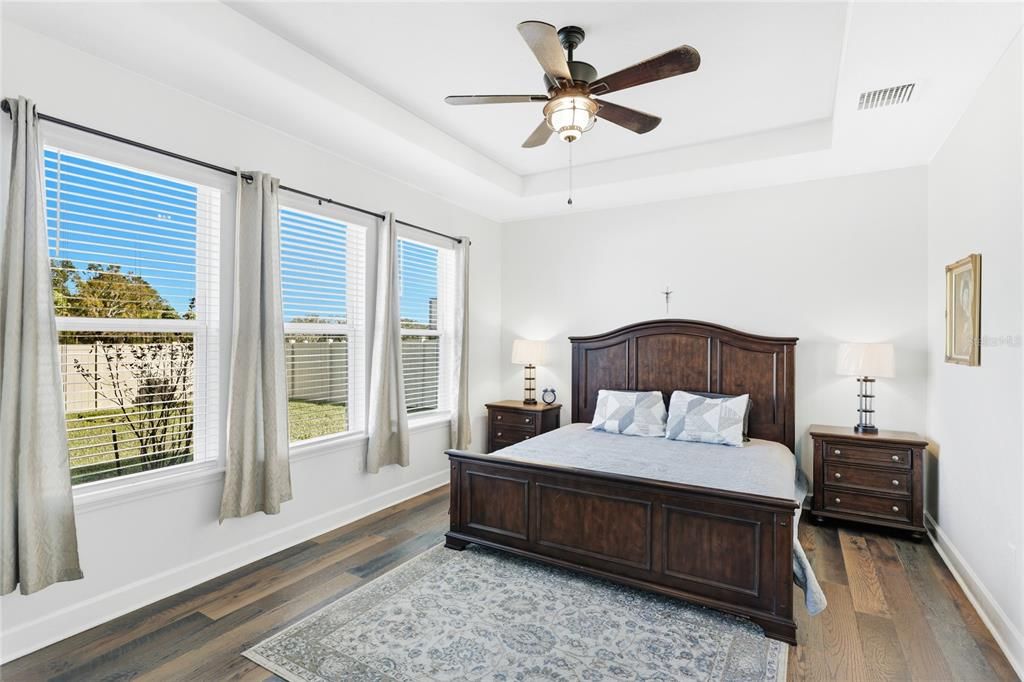 待售: $585,000 (3 贝兹, 2 浴室, 2055 平方英尺)