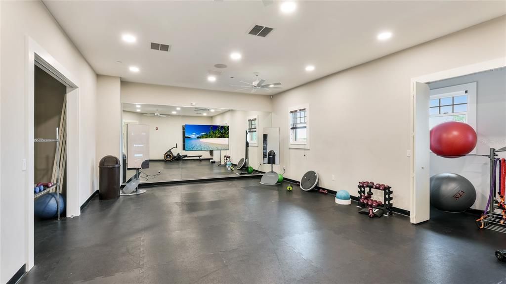 待售: $585,000 (3 贝兹, 2 浴室, 2055 平方英尺)