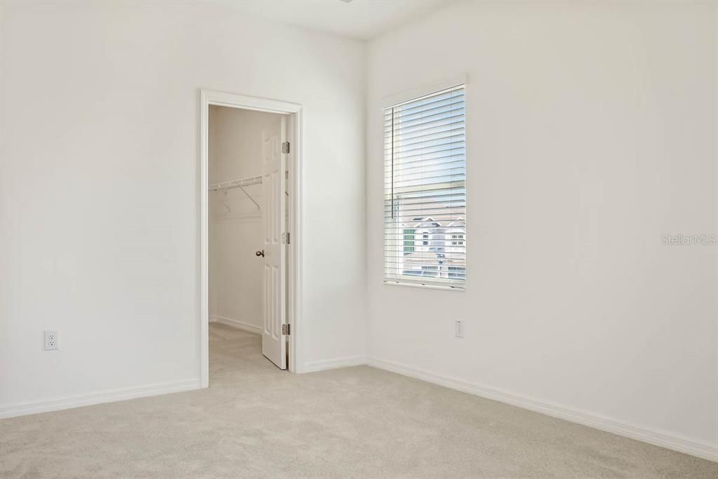 В аренду: $2,450 (3 спален, 2 ванн, 1720 Квадратных фут)