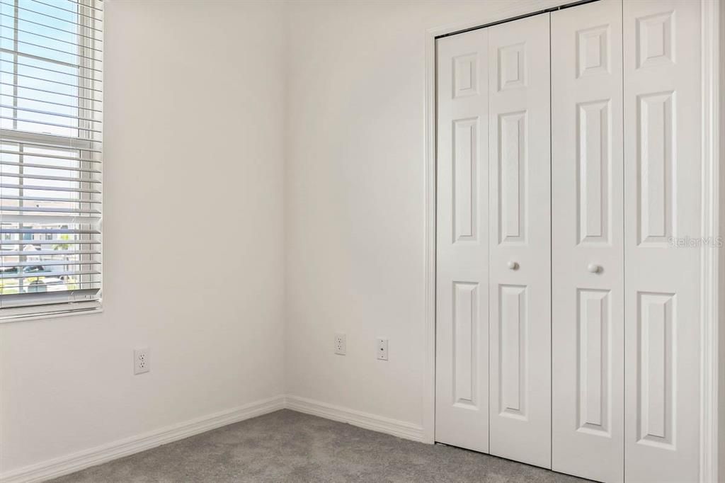 В аренду: $2,450 (3 спален, 2 ванн, 1720 Квадратных фут)