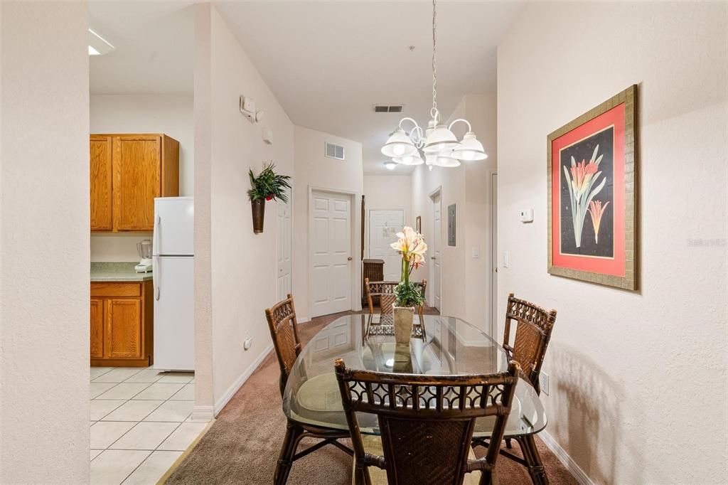 En Venta: $185,000 (3 camas, 2 baños, 1227 Pies cuadrados)