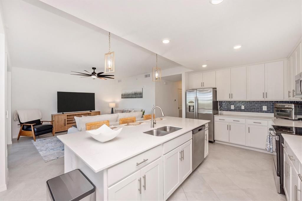 For Rent: $5,500 (2 beds, 2 baths, 1154 Square Feet)