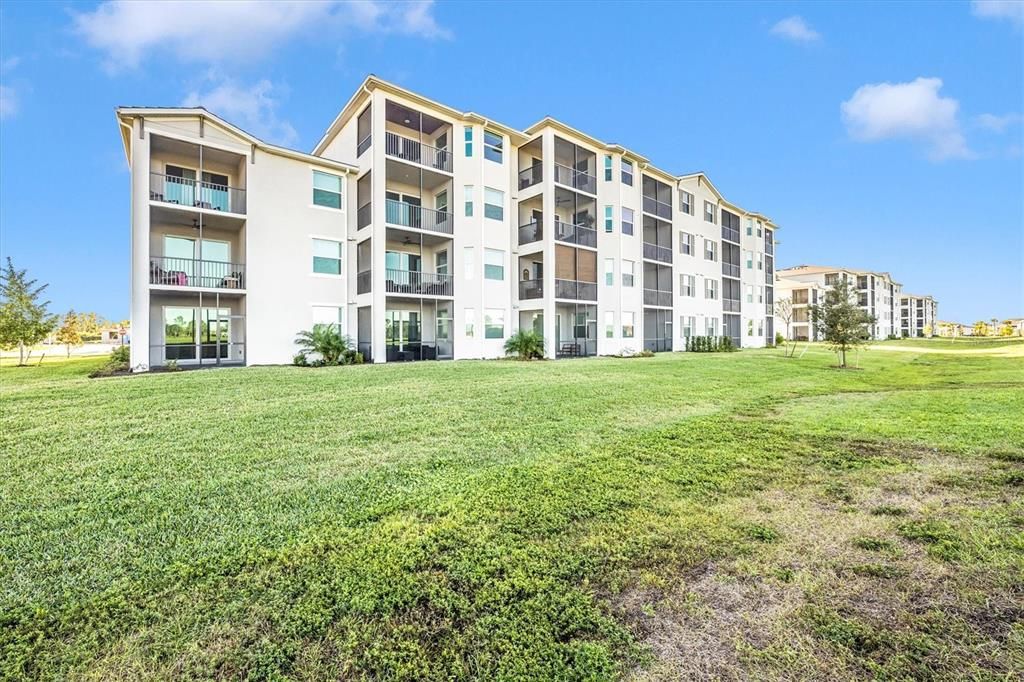 For Rent: $5,500 (2 beds, 2 baths, 1154 Square Feet)