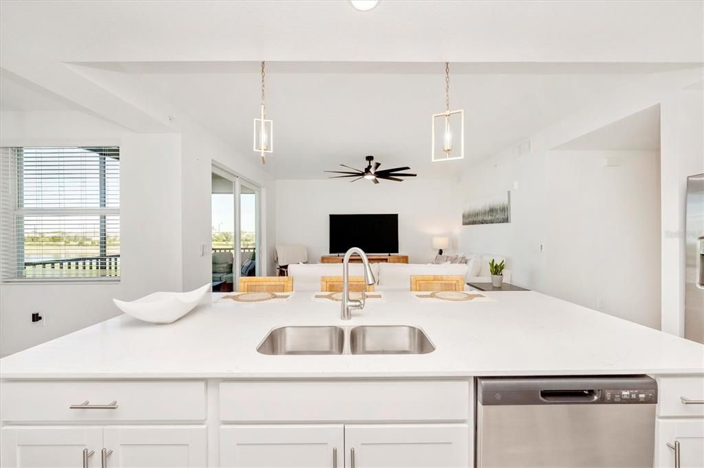 For Rent: $5,500 (2 beds, 2 baths, 1154 Square Feet)