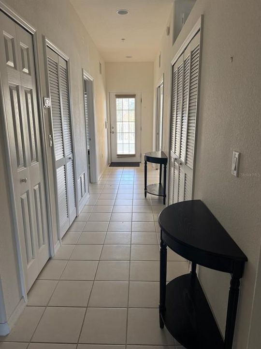 Под контрактом: $175,000 (3 спален, 2 ванн, 1525 Квадратных фут)