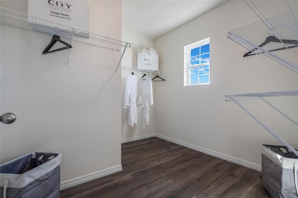 For Sale: $360,990 (5 beds, 3 baths, 2447 Square Feet)