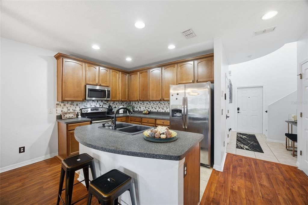 待售: $249,900 (3 贝兹, 2 浴室, 1630 平方英尺)